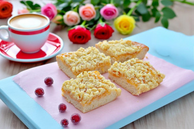 Немецкий пирог с штрейзелем и джемом