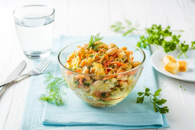 Салат с фасолью и корейской морковью