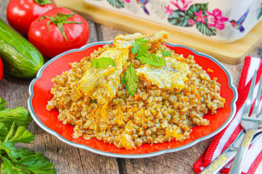 Гречка с рыбой в духовке