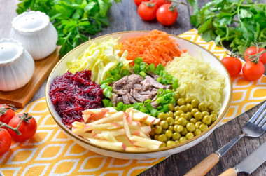 Салат Ералаш с корейской морковью классический