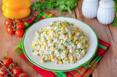 Салат с ананасами куриной грудкой и кукурузой