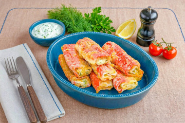 Крабовые палочки с сыром на сковороде