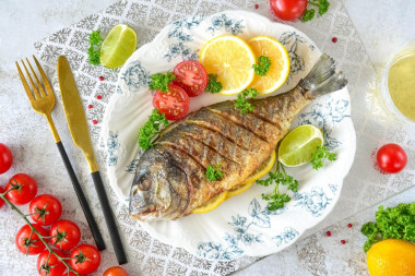 Дорадо на сковороде гриль