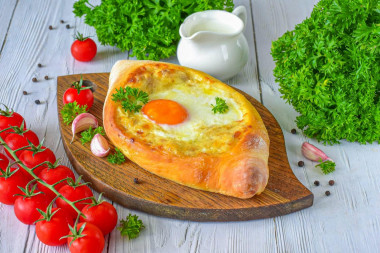 Хачапури по аджарски чкмерули