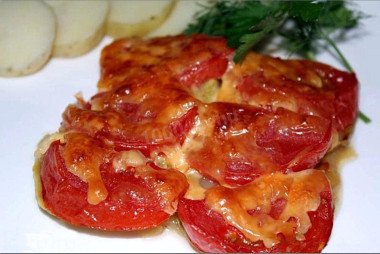 Запеканка с томатами сыром и кабачками