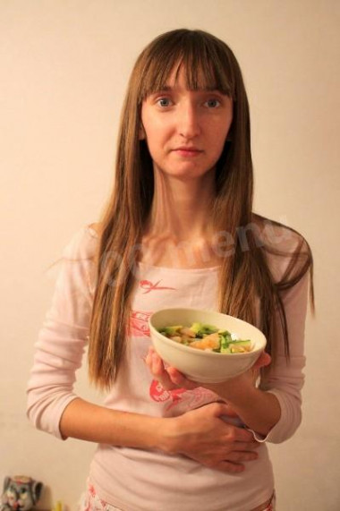 Рецепт - Салат из креветок авокадо и огурца - Шаг 8 -  Приятного аппетита!