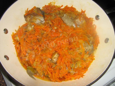 Карп тушеный с овощами