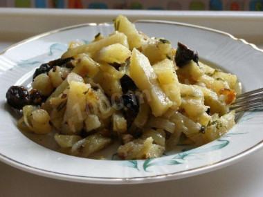 Картофель с черносливом