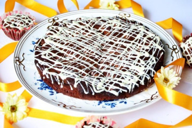 Пирог на сливочном масле с шоколадом орехами и вишней