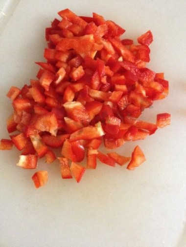 Рецепт - Салат белковый Энергия - Шаг 5 -  Порезать перец