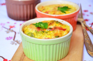 Фритата омлет с картошкой ветчиной и сыром в духовке