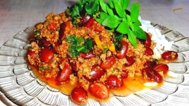 Чили кон карне из фарша с шоколадом