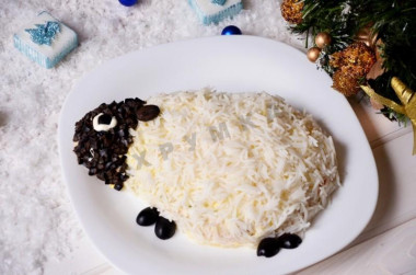 Салат с консервированной рыбой Овца