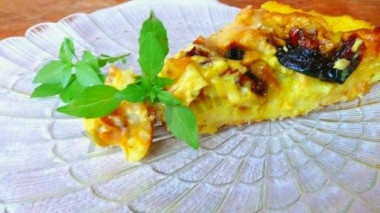 Пицца из кабачков в духовке с манкой и майонезом