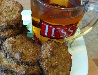 Овсяное печенье на кефире с яблоками и корицей