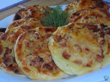 Картофельные ватрушки с курицей