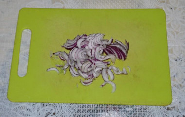 Рецепт - Салат Тбилиси с говядиной и консервированной фасолью - Шаг 2 - Тбилиси&quot