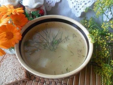Рыбный суп уха из леща