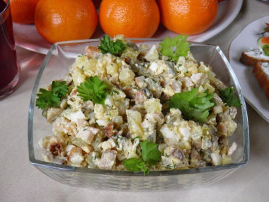 Салат Боярский с курицей и грибами