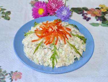 Салат Гурман с курицей и грибами