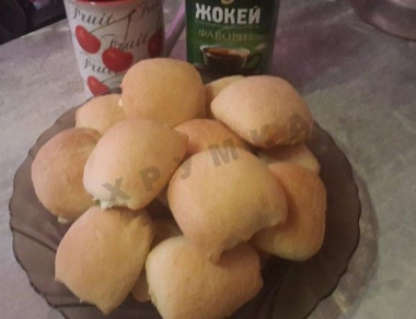 Пирожки с луком и яйцом в духовке