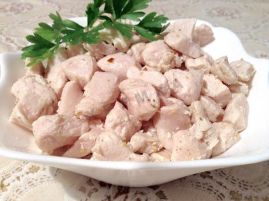 Заварная куриная грудка в молоке