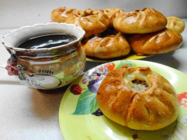 Беляши без дрожжей с мясом в духовке