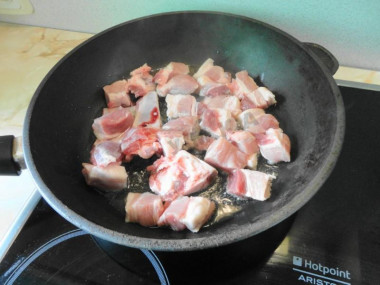 Рецепт - Свинина жаренная с кимчи - Шаг 2 -  сок не сливаем.