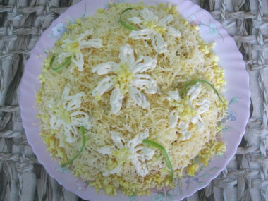 Салат с шампиньонами и крабовыми палочками