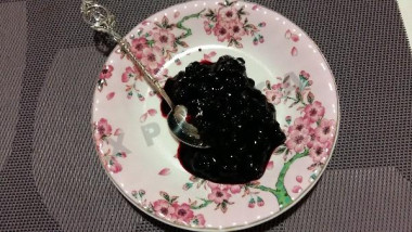 Варенье из черники с корицей