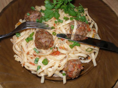 Макароны с фрикадельками в духовке