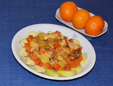 Запечённая тыква с яблоками, апельсинами, сыром и корицей