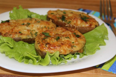 Картофель запеченный с сыром и беконом