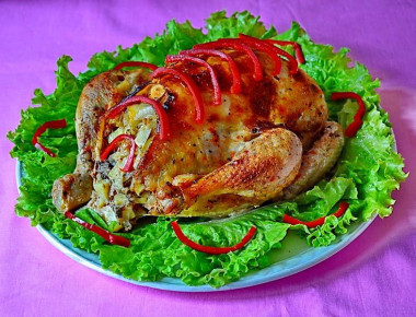 Курица фаршированная картошкой в духовке в рукаве