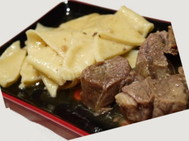 Баранина с клецками по-казахски