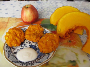 Котлеты тыквенные с творогом и яблоком в духовке