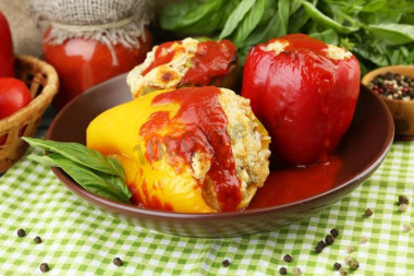 Фаршированные перцы с фаршем, рисом и сыром в мультиварке
