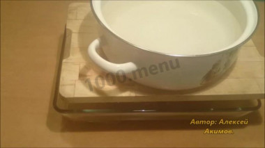 Рецепт - Буженина с овощами - Шаг 5 -  По готовности достаём из духовки и ставим под небольшой пресс, до полного остывания.Спасибо, что читали и смотрели мой рецепт. Всем пока и приятного аппетита.