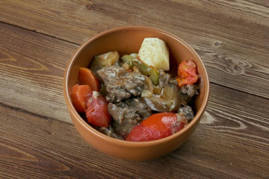 Чанахи из баранины в кастрюле