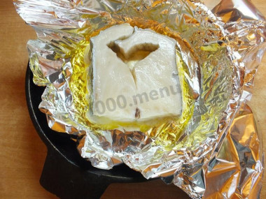 Рецепт - Стейк зубатки со сметаной в духовке - Шаг 7 -  Выложите стейки.