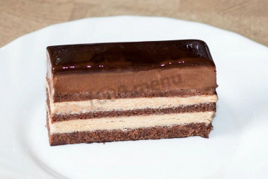 Торт Опера шоколадный бисквит