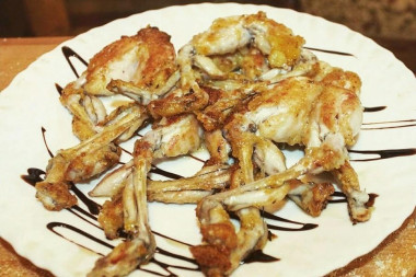 Лягушачьи лапки в белом вине