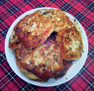 Чесночные сырники с перчинкой