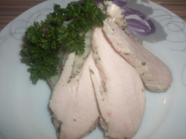 Отварная куриные грудки в мультиварке