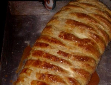 Плетенка с творожной начинкой