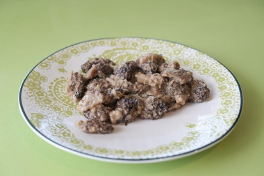 Сморчки в сметане