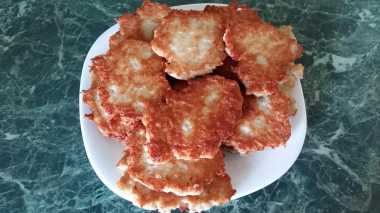 Картофельно куриные оладьи