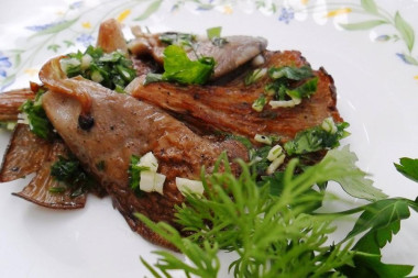 Вешенки жареные маринованные