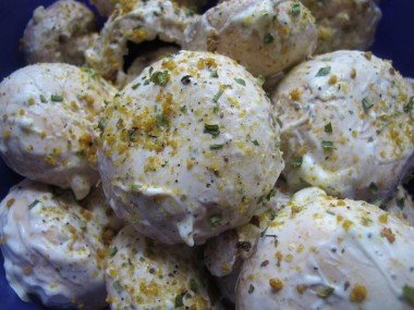 Шампиньоны маринованные в майонезе