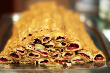 Торт монастырская изба с сгущенкой